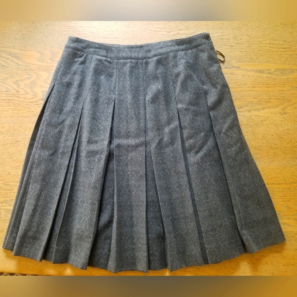 Peserico Wool Pleated Skirt